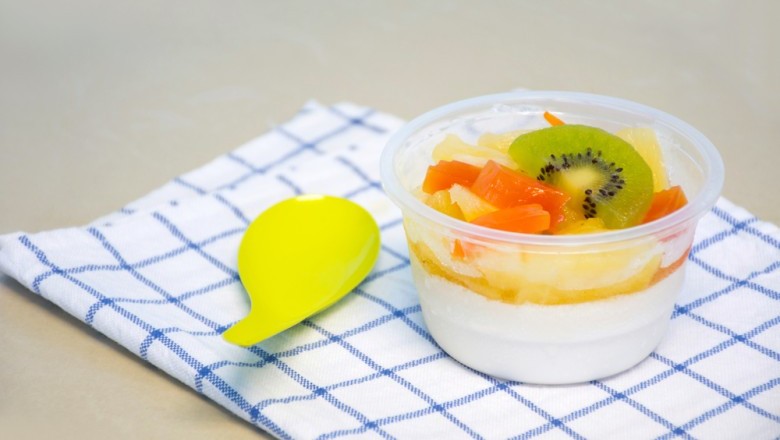 เต้าฮวยฟรุตสลัด ขนมนานาชาติ