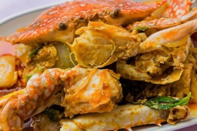 ปูผัดผงกะหรี่ อาหารจานเดียว