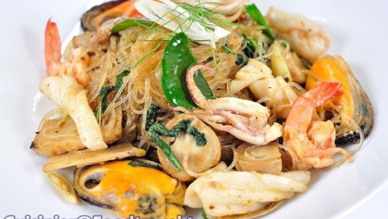 ผัดโป๊ะแตก อาหารจานเดียว