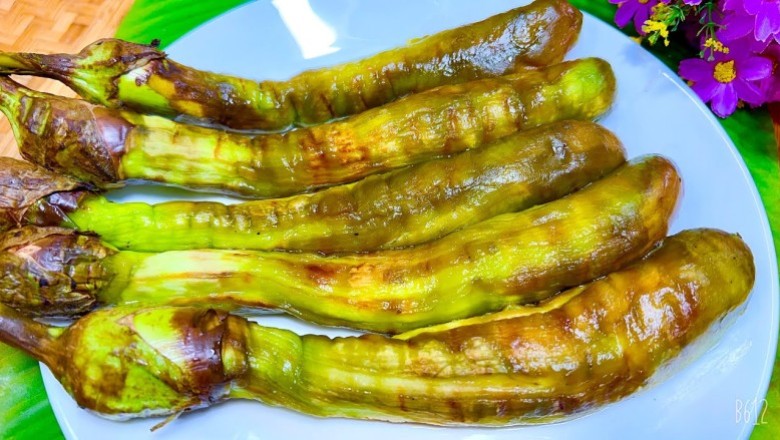 เผามะเขือยาวให้น่าทาน