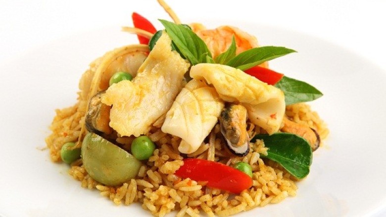 ข้าวผัดแกงเขียวหวานทะเล