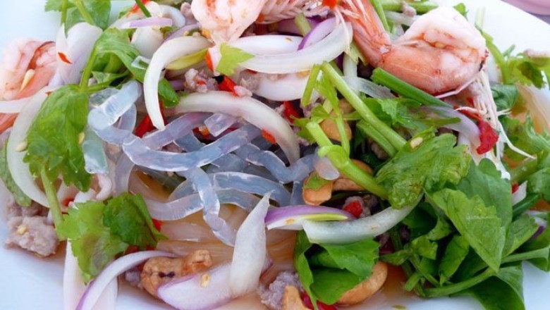 ยำเส้นแก้ว อาหารจานเดียว