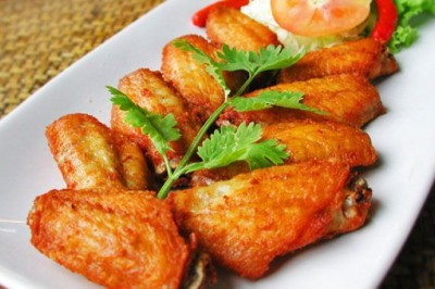 ปีกไก่ทอดน้ำปลา อาหารจานเดียว