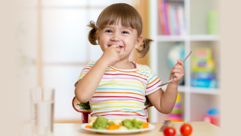 เทคนิคชวนเจ้าตัวเล็กนั่งโต๊ะ