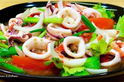 เคล็ดลับทำยำปลาหมึกให้แซบสะใจ