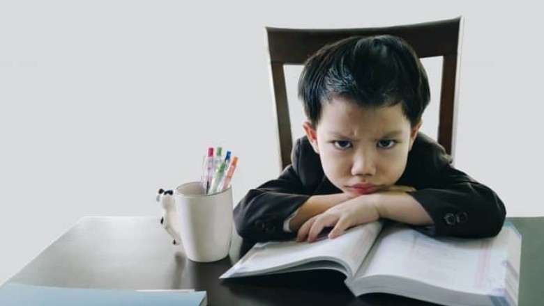 รู้ไหม ลูกชาย เครียดง่ายกว่า ลูกสาว