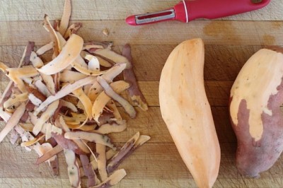 วิธีปอกมันไม่ให้ยางติดมือ