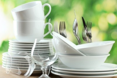 เคล็ดลับกำจัดกลิ่นไม่พึงประสงค์ออกจากถ้วยชาม