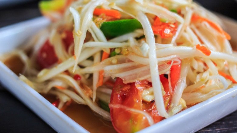 ส้มตำทำอย่างไรให้เส้นมะละกอกรอบน่าทาน