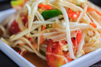 ส้มตำทำอย่างไรให้เส้นมะละกอกรอบน่าทาน