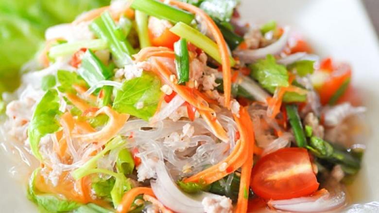 ยำวุ้นเส้น อาหารจานเดียว