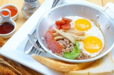 ไข่กระทะ อาหารจานเดียว