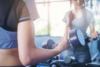 กระชับต้นแขนเพื่อชุดสวย