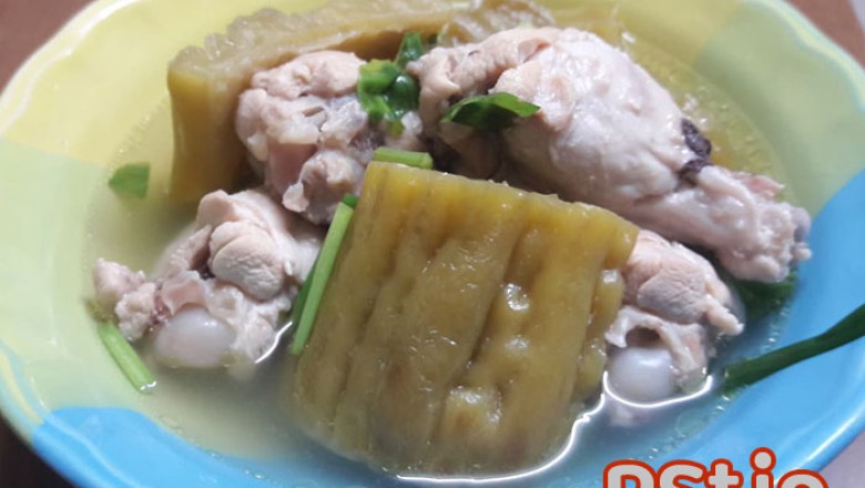 ปีกบนไก่ตุ๋นมะระ อาหารภาคใต้