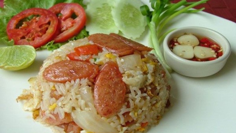 ข้าวผัดกุนเชียง อาหารจานเดียว