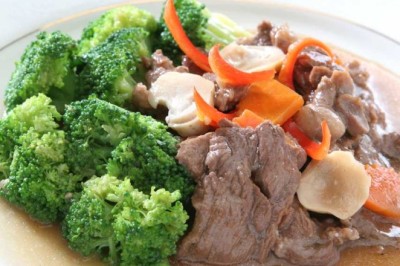 เนื้อผัดซอสหอยนางรม อาหารจานเดียว