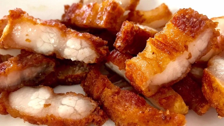 หมูสามชั้นทอดกรอบ อาหารจานเดียว