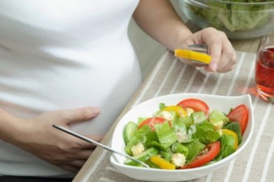 คุณแม่ท้องกับการทานอาหารนอกบ้าน