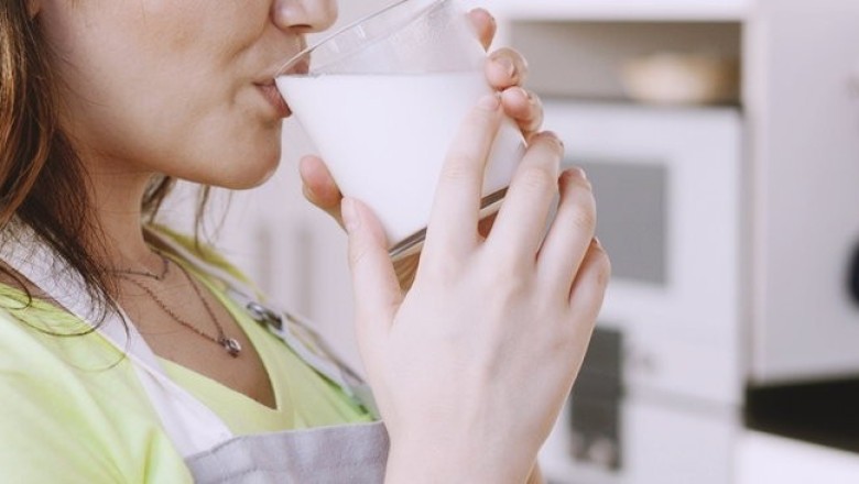 นมพร่องมันเนยทำให้เกิดสิว