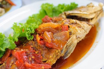 ปลาเก๋าทอดกรอบราดพริก อาหารจานเดียว