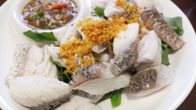 ปลากระพงลวกจิ้ม อาหารจานเดียว