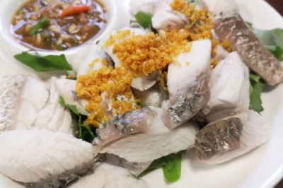 ปลากระพงลวกจิ้ม อาหารจานเดียว