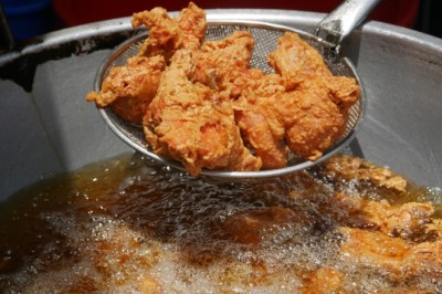 อันตรายน้ำมันทอดซ้ำ