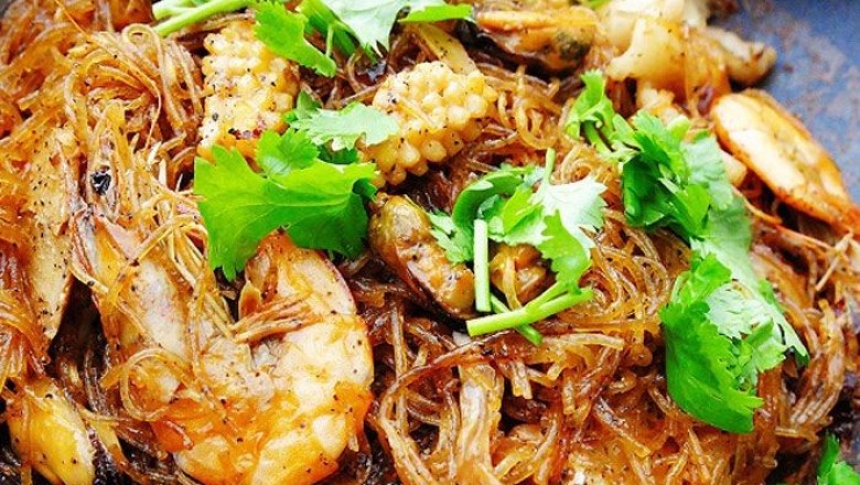 ทะเลอบวุ้นเส้น อาหารจานเดียว