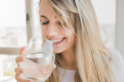 ลดปริมาณไขมันในร่างกายด้วยการดื่มน้ำ