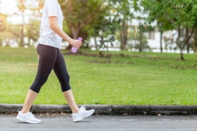 การเดิน ช่วยให้สมองเสื่อมช้าลง