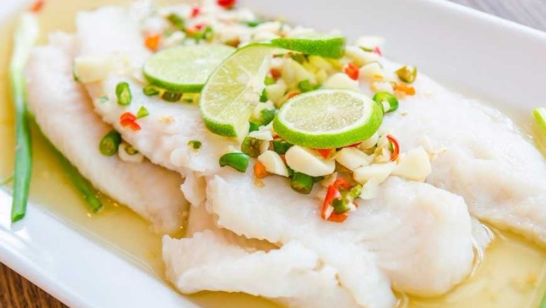 ปลาดอรี่นึ่งมะนาว อาหารจานเดียว