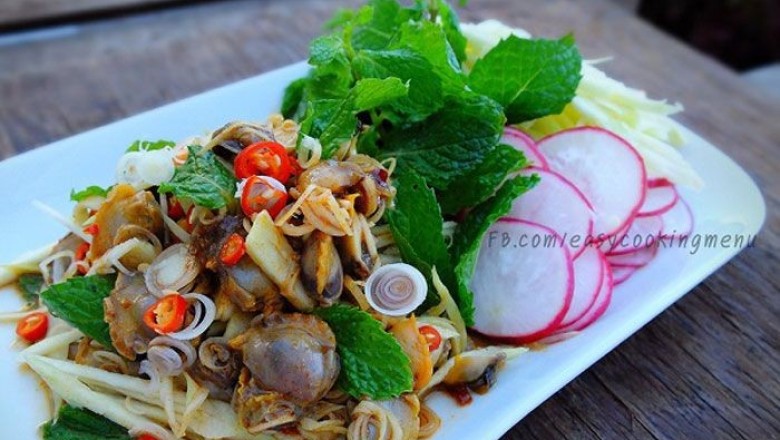ยำหอยแครง มะม่วงเปรี้ยว อาหารจานเดียว