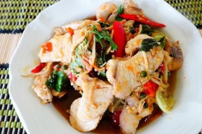 ผัดฉ่าปลาฉลาม อาหารจานเดียว