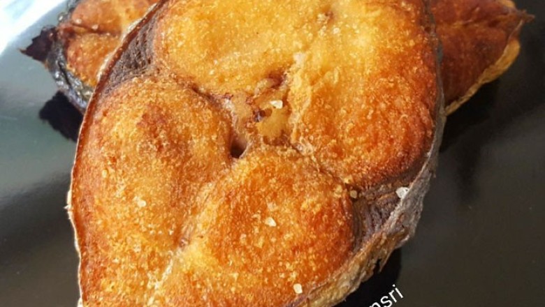 ปลาอินทรีทอดเกลือ อาหารจานเดียว