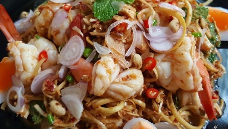 ยำหัวปลี อาหารจานเดียว