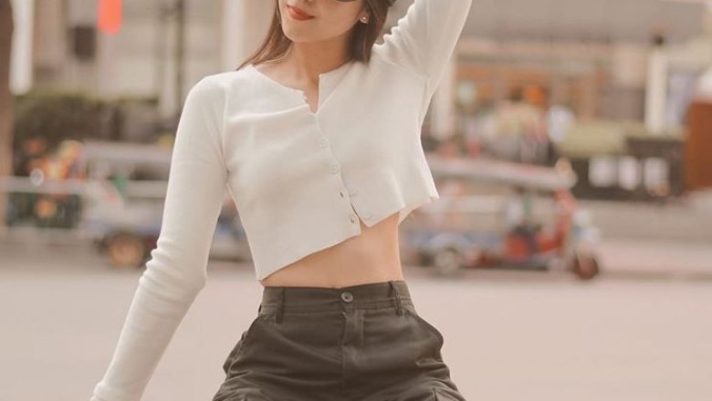 เซ็กซี่เบาๆ กับแฟชั่นเสื้อเอวลอย