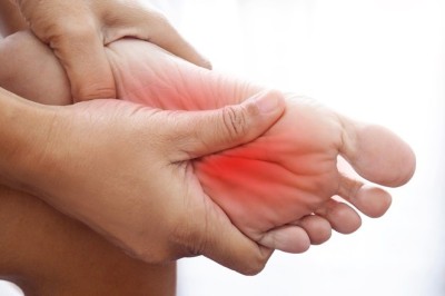 มารู้จักกับเส้นเอ็นฝ่าเท้าอักเสบหรือโรครองช้ำ