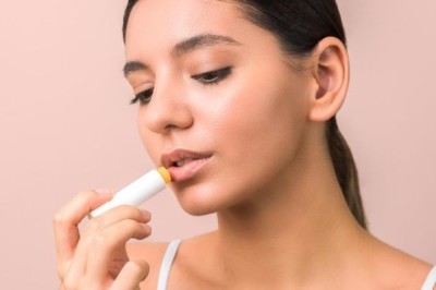 ป้องกันริมฝีปากตกสะเก็ด