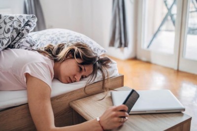 ระวังนอนน้อยอาจทำลายเซลล์สมอง