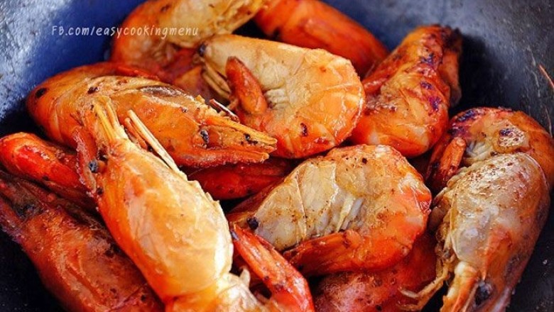 กุ้งแม่น้ำคั่วเกลือ อาหารจานเดียว