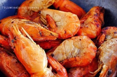 กุ้งแม่น้ำคั่วเกลือ อาหารจานเดียว