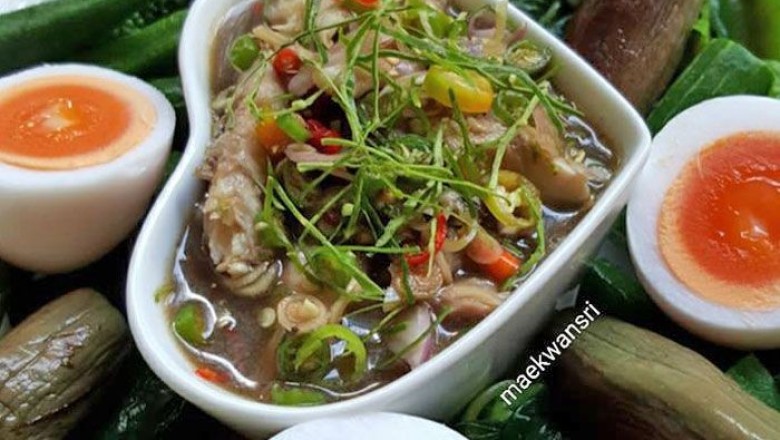 ยำน้ำบูดู อาหารจานเดียว