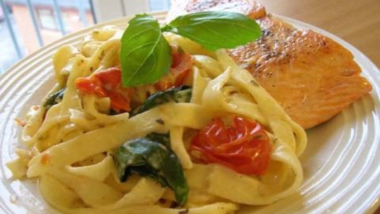 พาสต้าปลาแซลมอน อาหารเพื่อสุขภาพ