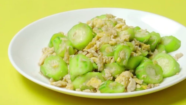 บวบผัดไข่ อาหารเพื่อสุขภาพ