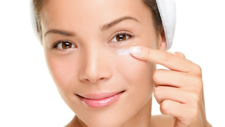 การเลือกผลิตภัณฑ์สำหรับผู้มีปัญหาผิวรอบดวงตา