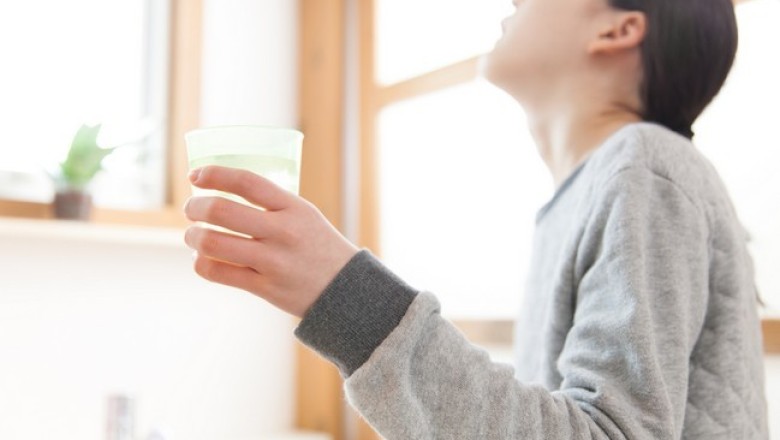 น้ำเกลือแก้เจ็บคอ